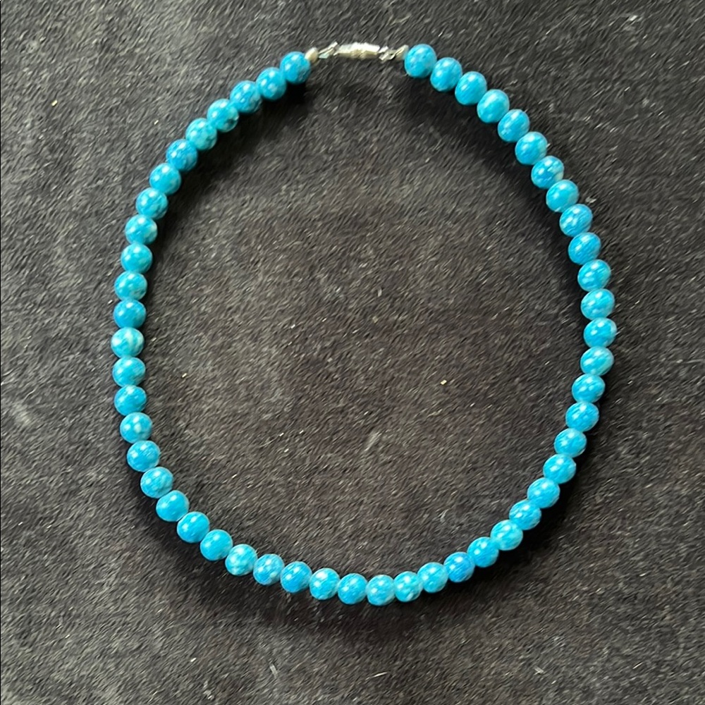 Elegant turquoise Beaded Necklace